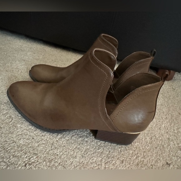 Arizona Gardenia Brown boots size 9 M - Picture 1 of 10